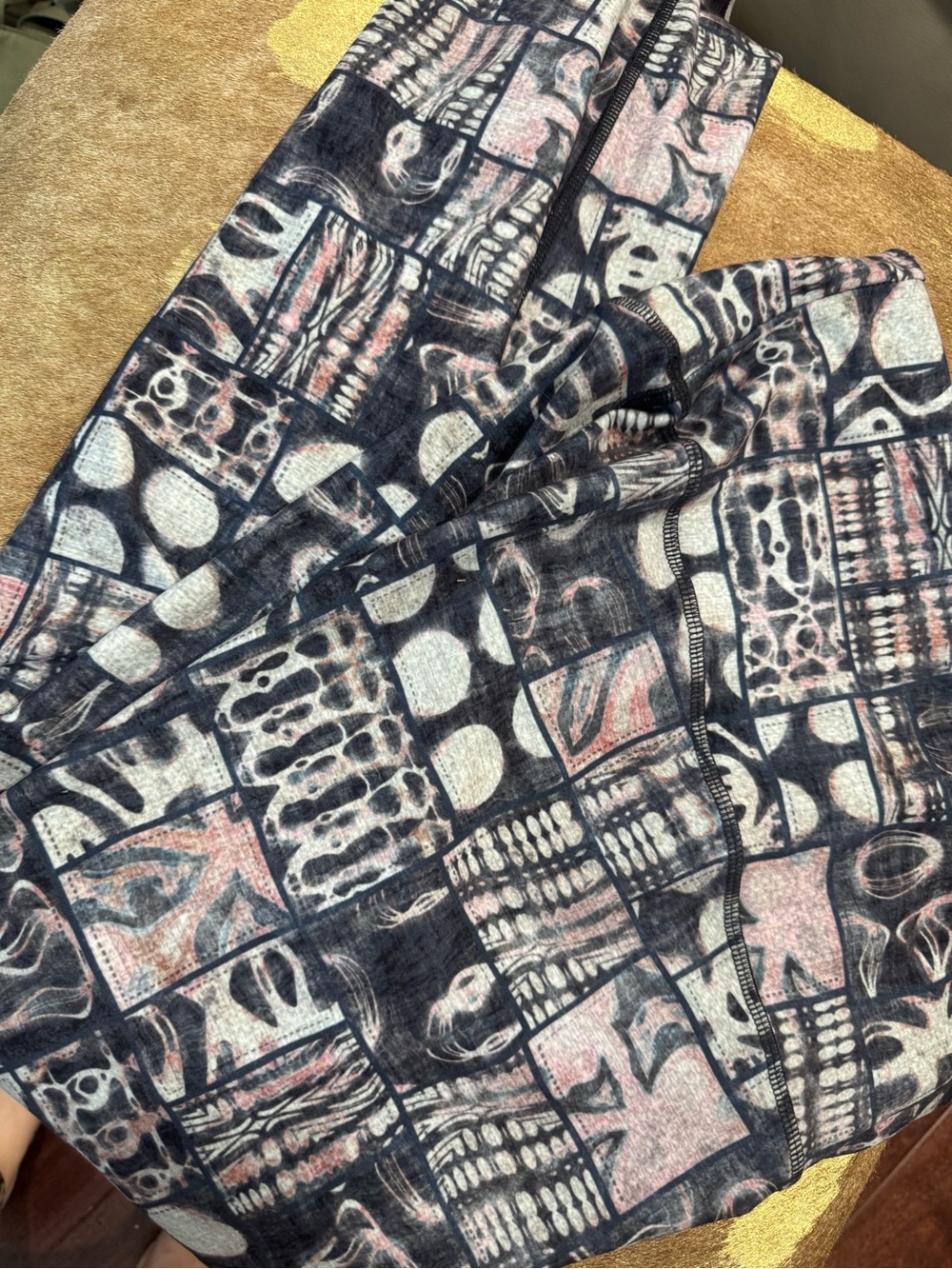 Niyama Sol Abstract Grid Leggings in Black, Pink, White Grey